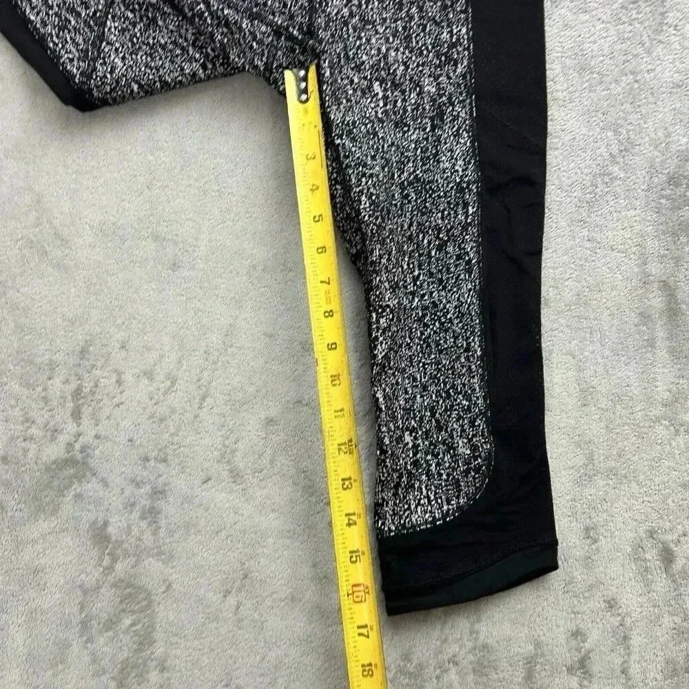 Lululemon Leggings Womens 2 Fit Physique Crop Luon Suited Jacquard Black White